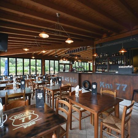 Colors Hostel 토스콜라노마데노 외부 사진