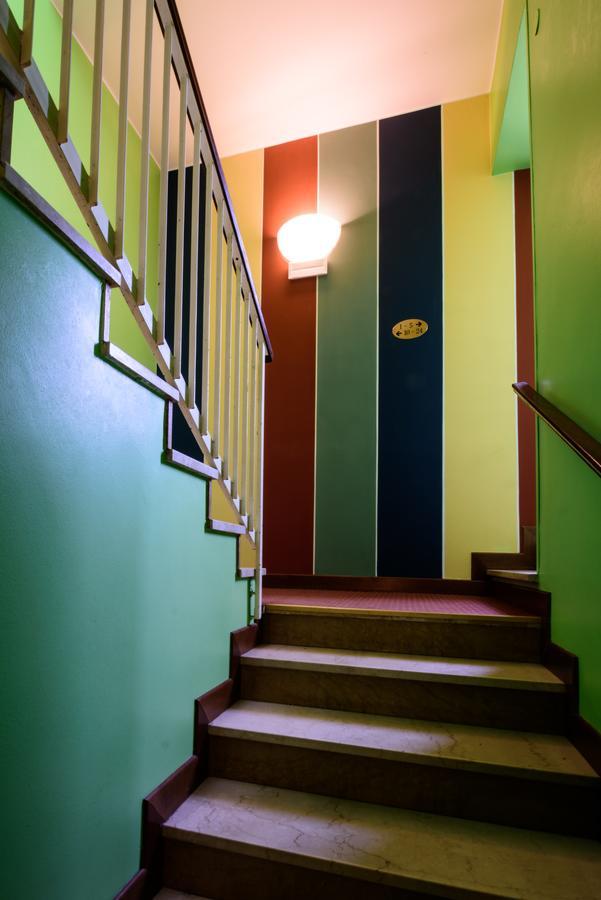 Colors Hostel 토스콜라노마데노 외부 사진